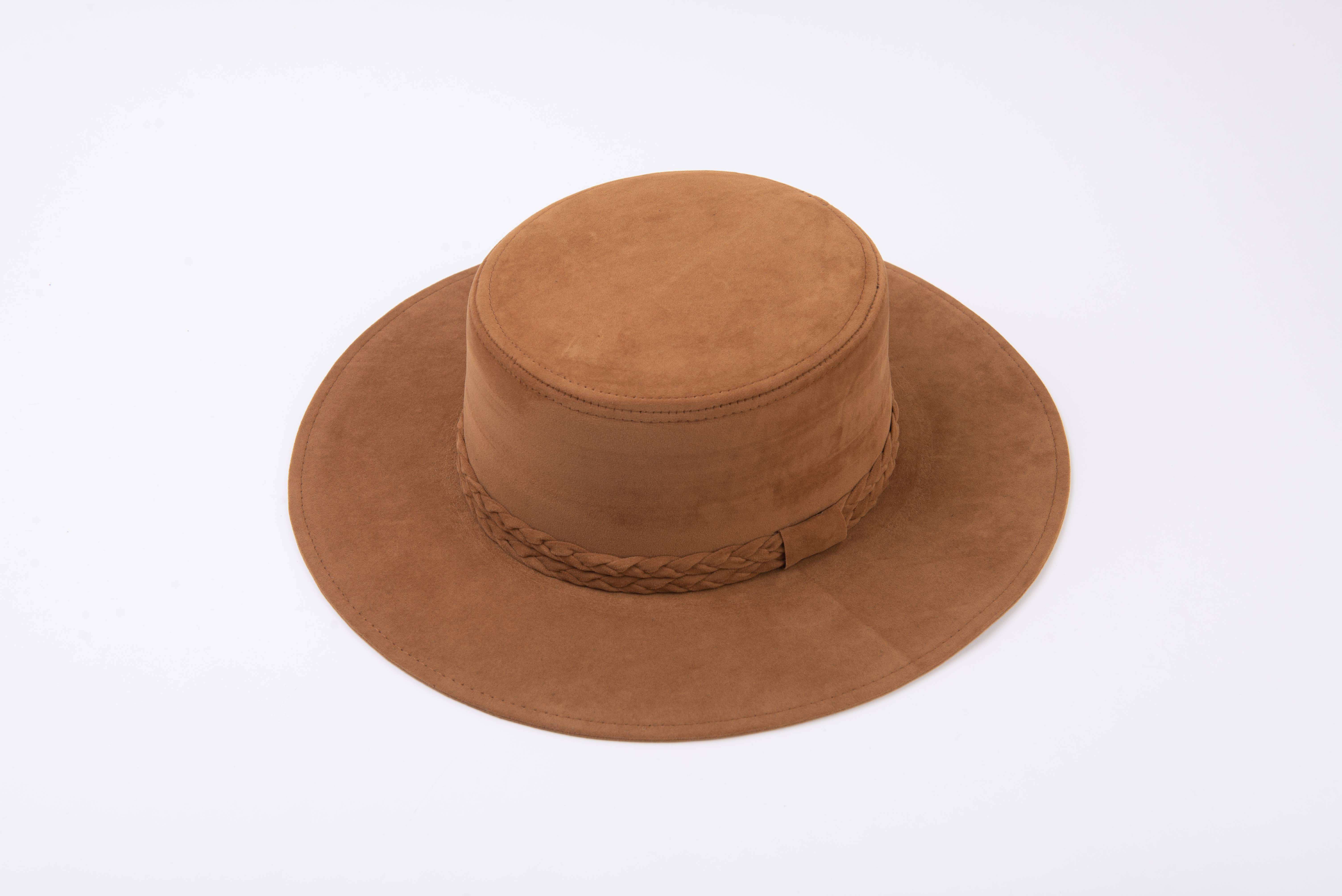 Lucca Couture - Vendita all'ingrosso Paglietta - Donna - Cappello Gaucho in camoscio sintetico con bordo a doppia treccia - CARAMELLO1