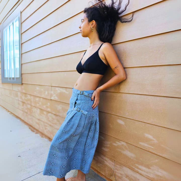 Saia Midi Plissada Elétrica Soleil por atacado de Elle Karayan