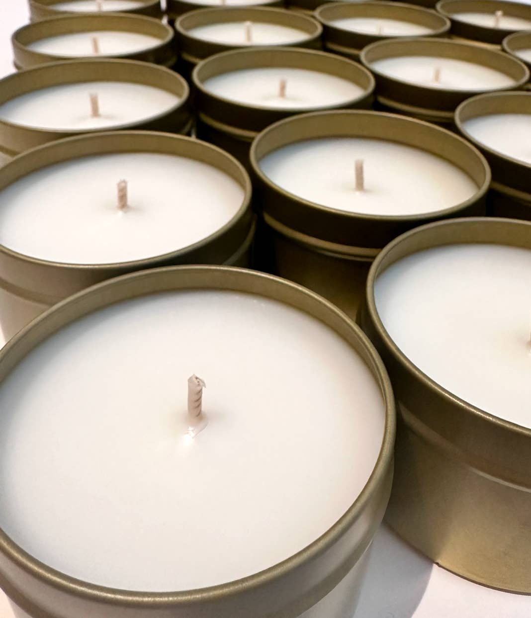 Hart and Soul - Wholesale Travel candles - Golden Tin Candle 100g3