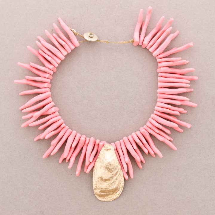 Sonata - Vente Bijoux à boutons pression - Collier ras de cou en perles de résine, pendentif coquillage et métal4