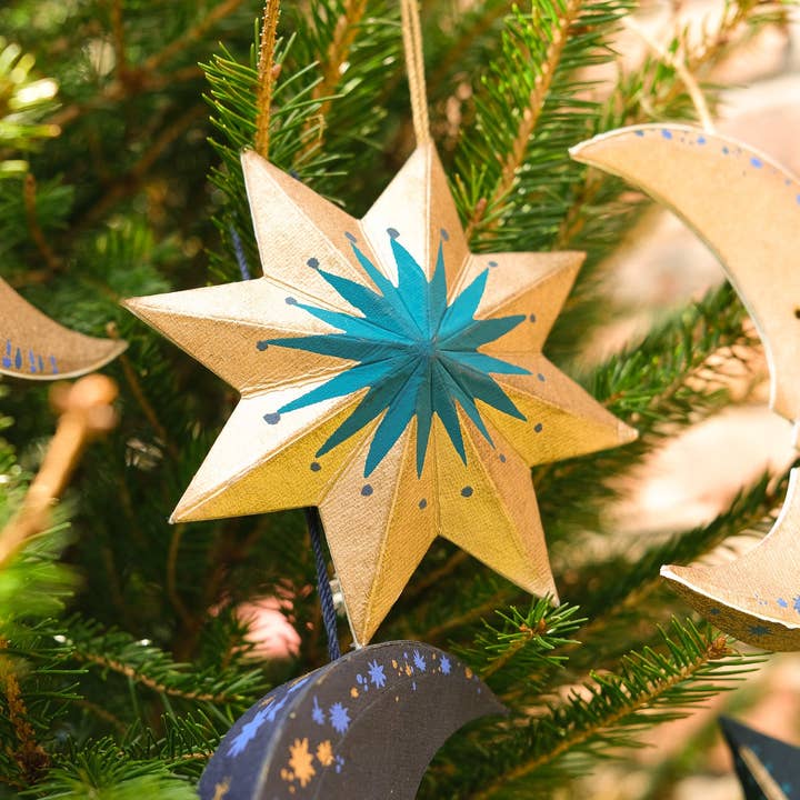 East End Press – wholesale Ornament – UK/EU: Golden Star Screen-Printed Board Decoration9