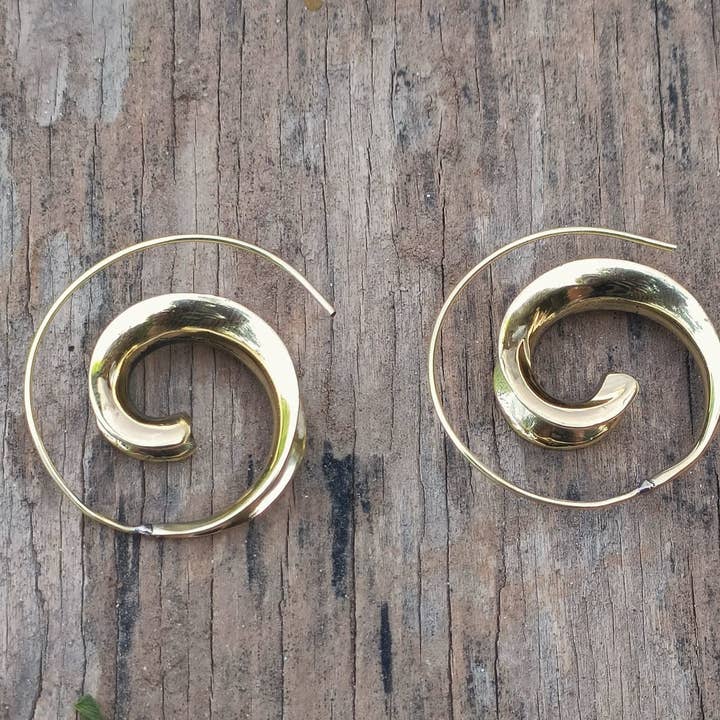 SILVER CAVE - Vendita all'ingrosso Orecchini a cerchio - Bellissimi Orecchini a Cerchio in ottone a spirale, stile vintage, tribali indiani3