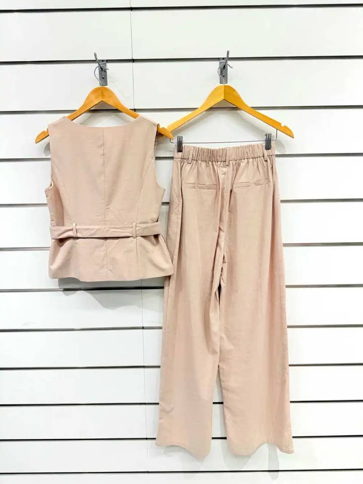 Chilli Girl Collection – wholesale Kostymset – Dam – Elegant väst med bälte och byxor med vida ben