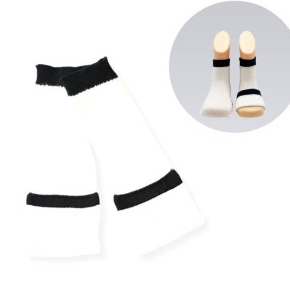 Baby Gripper socks - White for wholesale by Peekaboo Socks