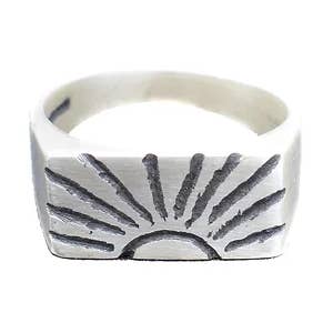 Sølv stigende sol Ring for engroshandel hos Four Pence Jewellery