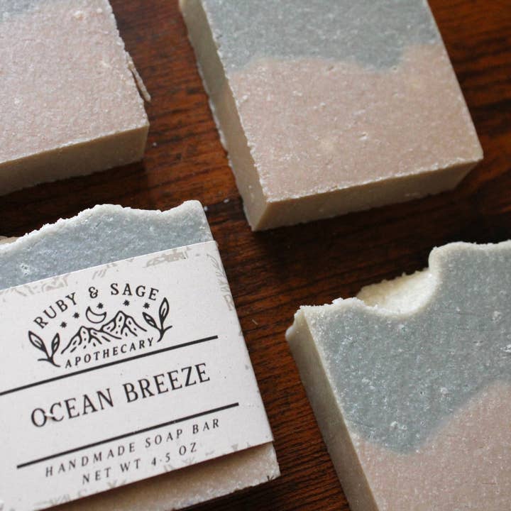 Oceaanbries Gezouten Zeep voor wholesale door Ruby & Sage Apothecary