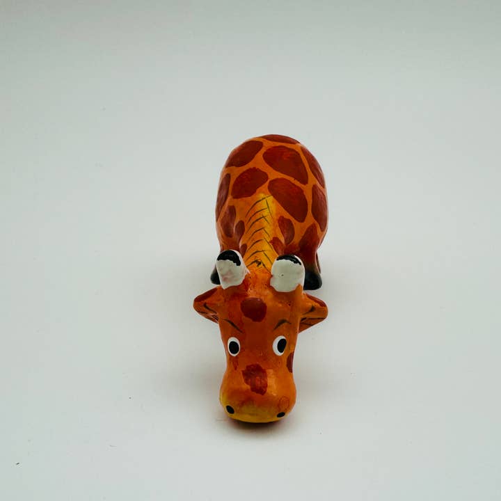 Giraffe Shelf Hanging Figurine Statue for wholesale by OTOP USA