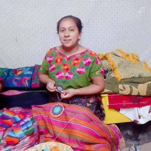 Lumily - Wholesale Coin Purse - Women's - Earbud Round Crochet Coin Purse | Keychain - Guatemala5