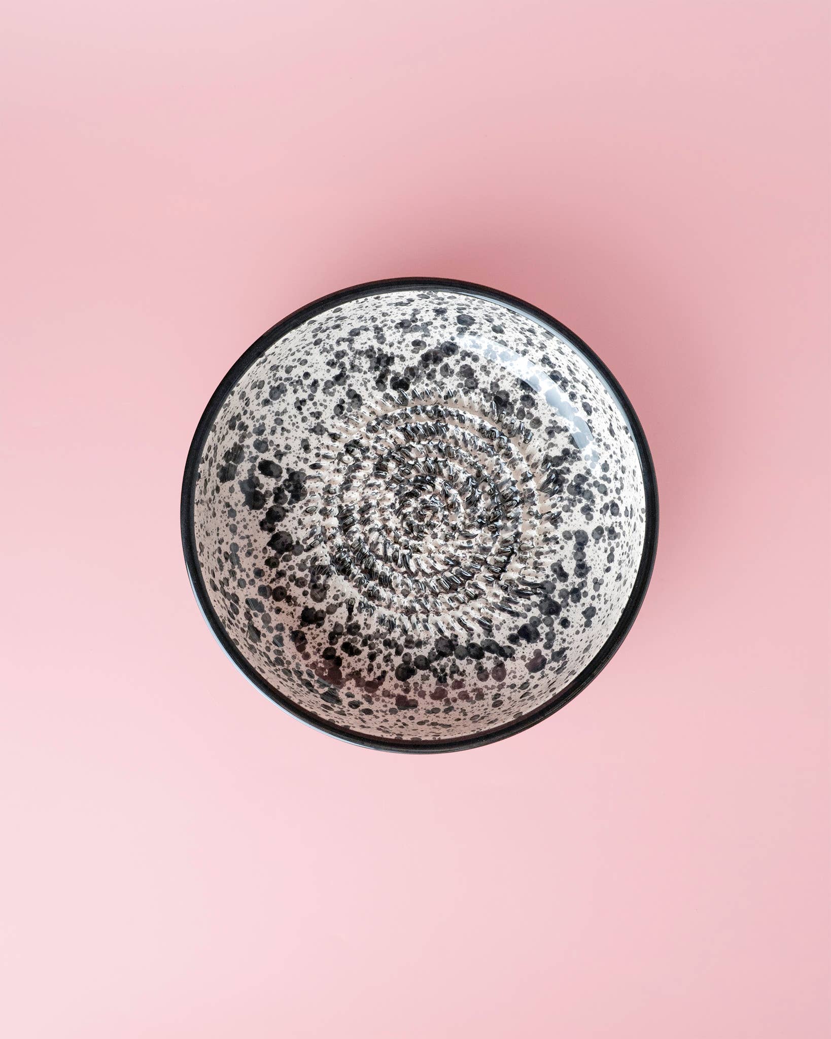 Alfar Tierra Cocida - Wholesale Grater - Plato Rallador de Cerámica Grande – Incluye Cuchara de Regalo / NEGRO0