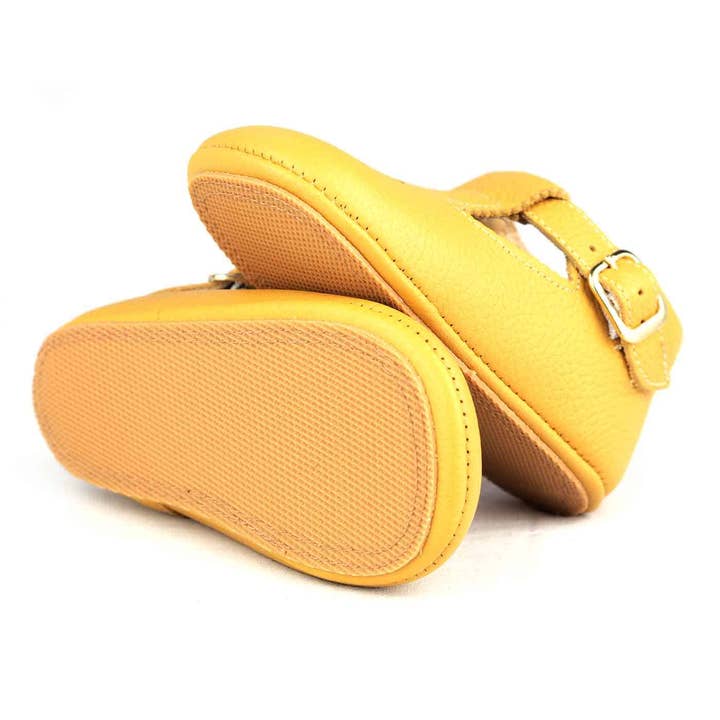 Classic baby shoes leather sandals mustard color for wholesale on Faire3