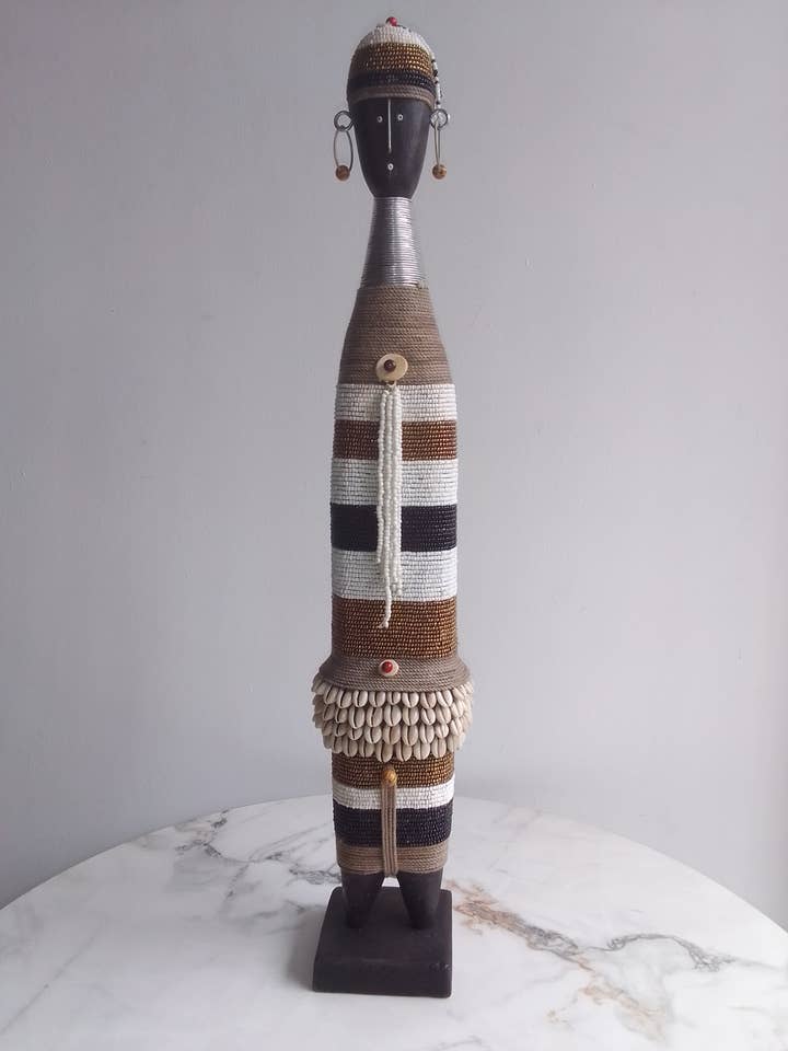 Gold and white namji doll for wholesale by HOME DECOR FR