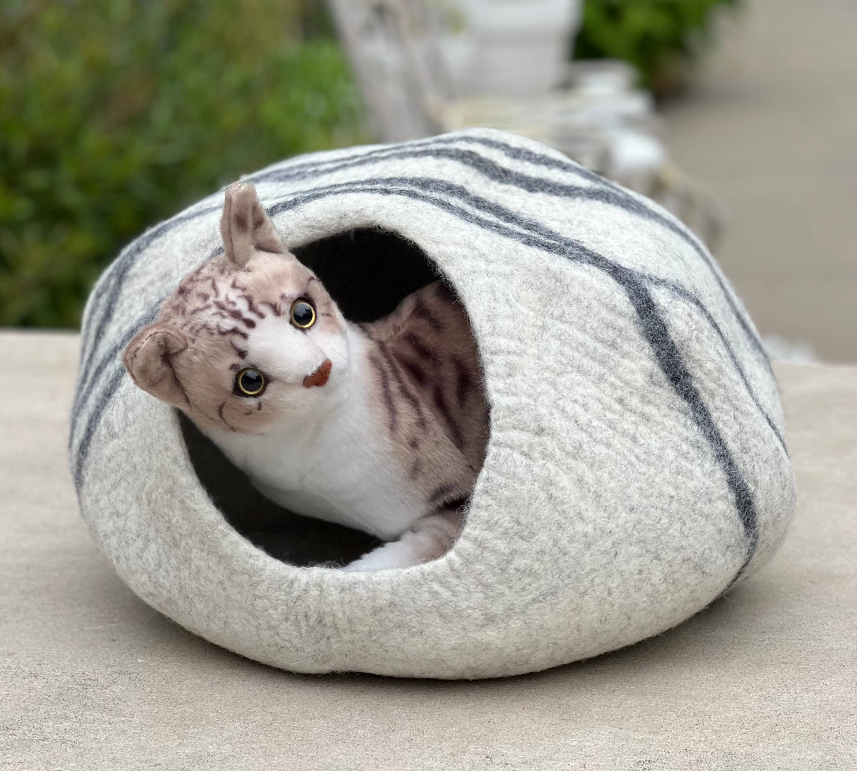 Lungta Imports – wholesale Husdjursgrotta - Katt och hund – Handgjord filt ull katt grotta/katt säng/varm katt hus4