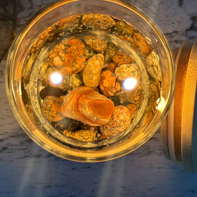 Devonian Coast - Wholesale Novelty Candle - Lake Superior Agate Gel Candle – Large 8oz Wax7