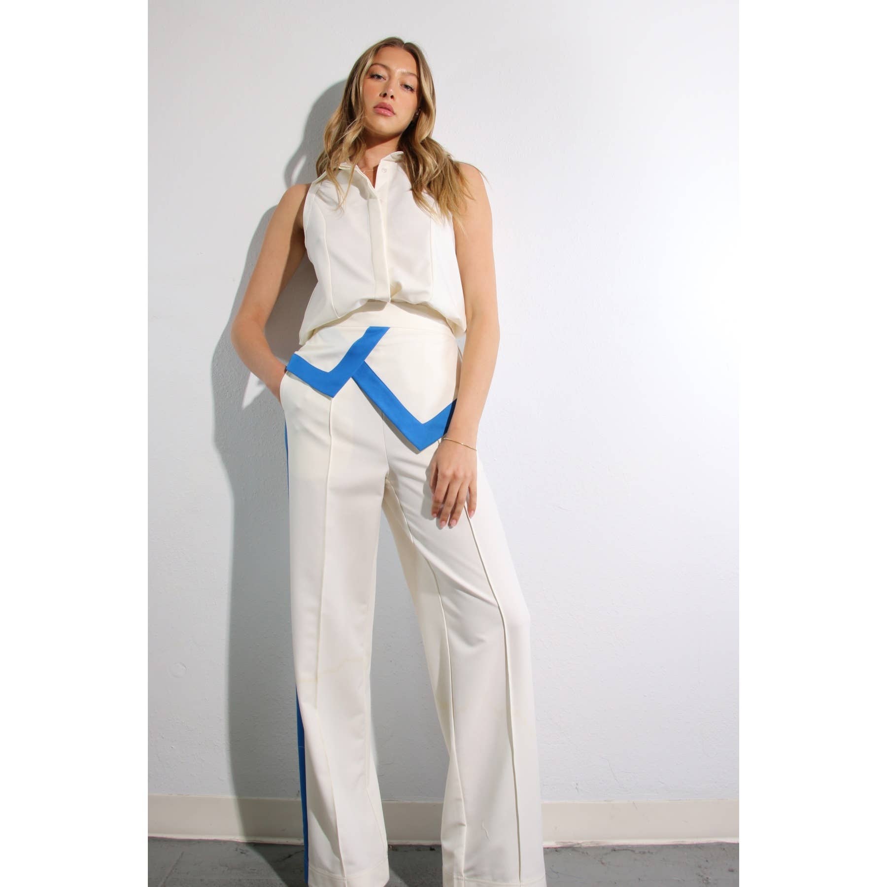 CREMA SET CAMICIE E PANTALONI in vendita all'ingrosso su Faire0