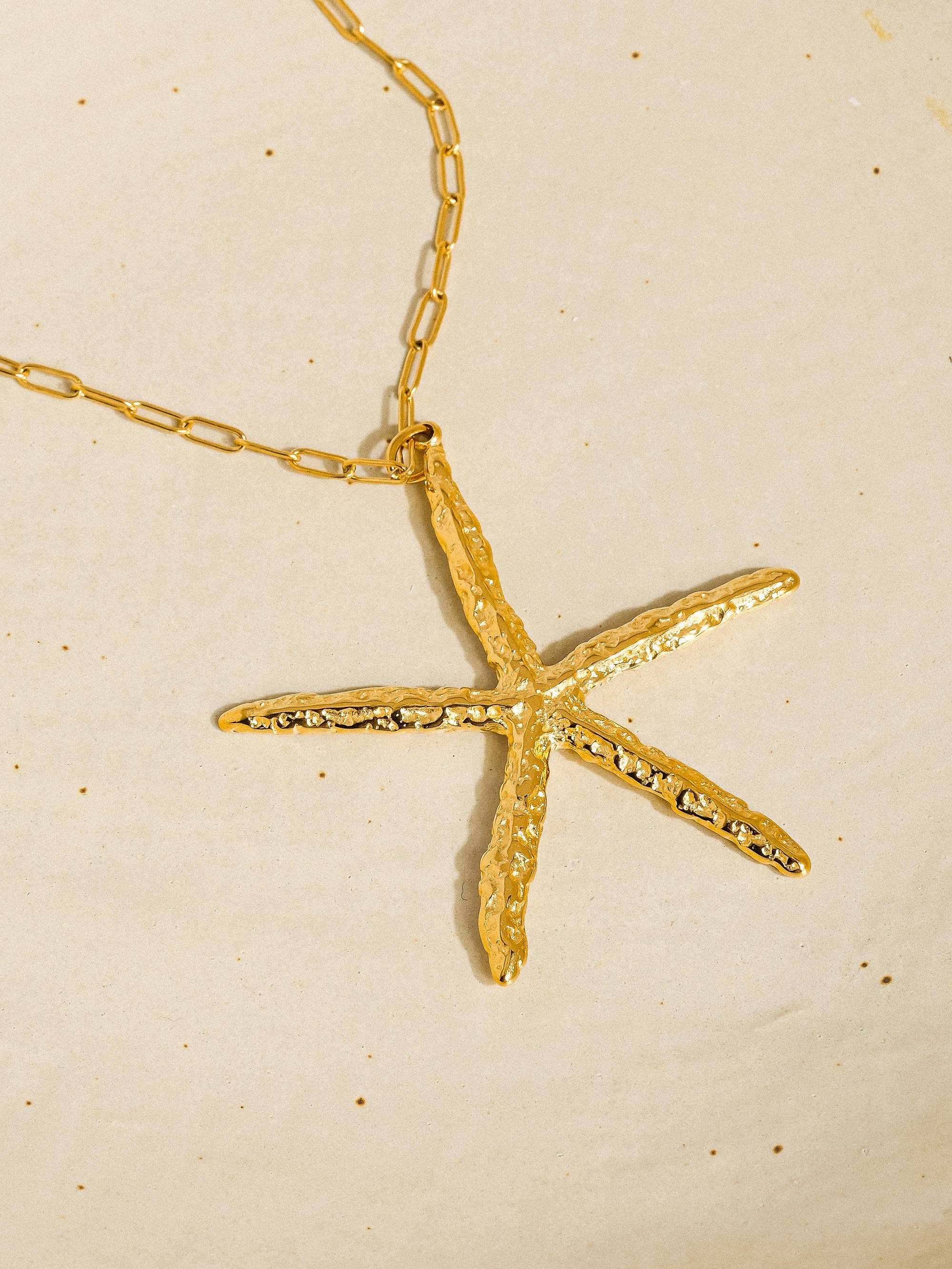 Or jaune Collier Étoile Suki en Or 18K Inaltérable en vente sur Faire1