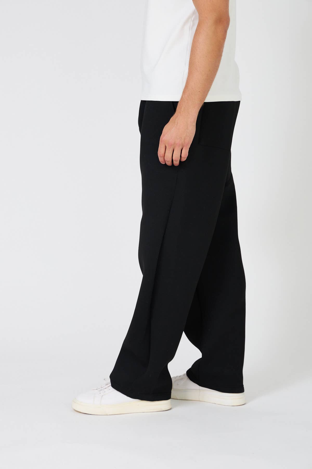 Black Oversized Set Neoprene Fabric. for wholesale on Faire1