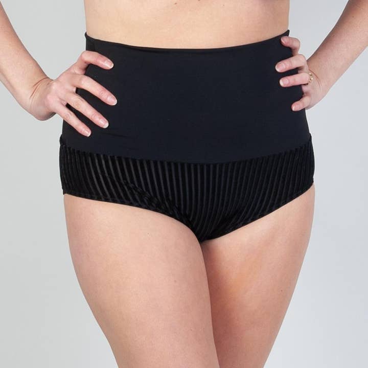 Biquíni de Cintura Alta Opal - Preto por atacado de OMNIA FASHION