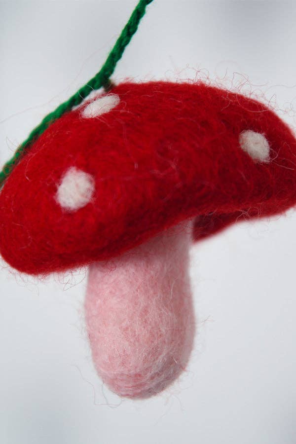 Lakhays Collection Inc. - Wholesale Bunting/Garland - Felt Mushroom Garland5