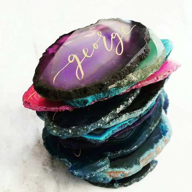 Crystal River Gems LLC - Vente Pierre et cristal de spiritualité - Tranche d'agate rouge de 2,5 à 3,5 pouces, taille #1, vierge (idéale pour les cartes d'escorte)