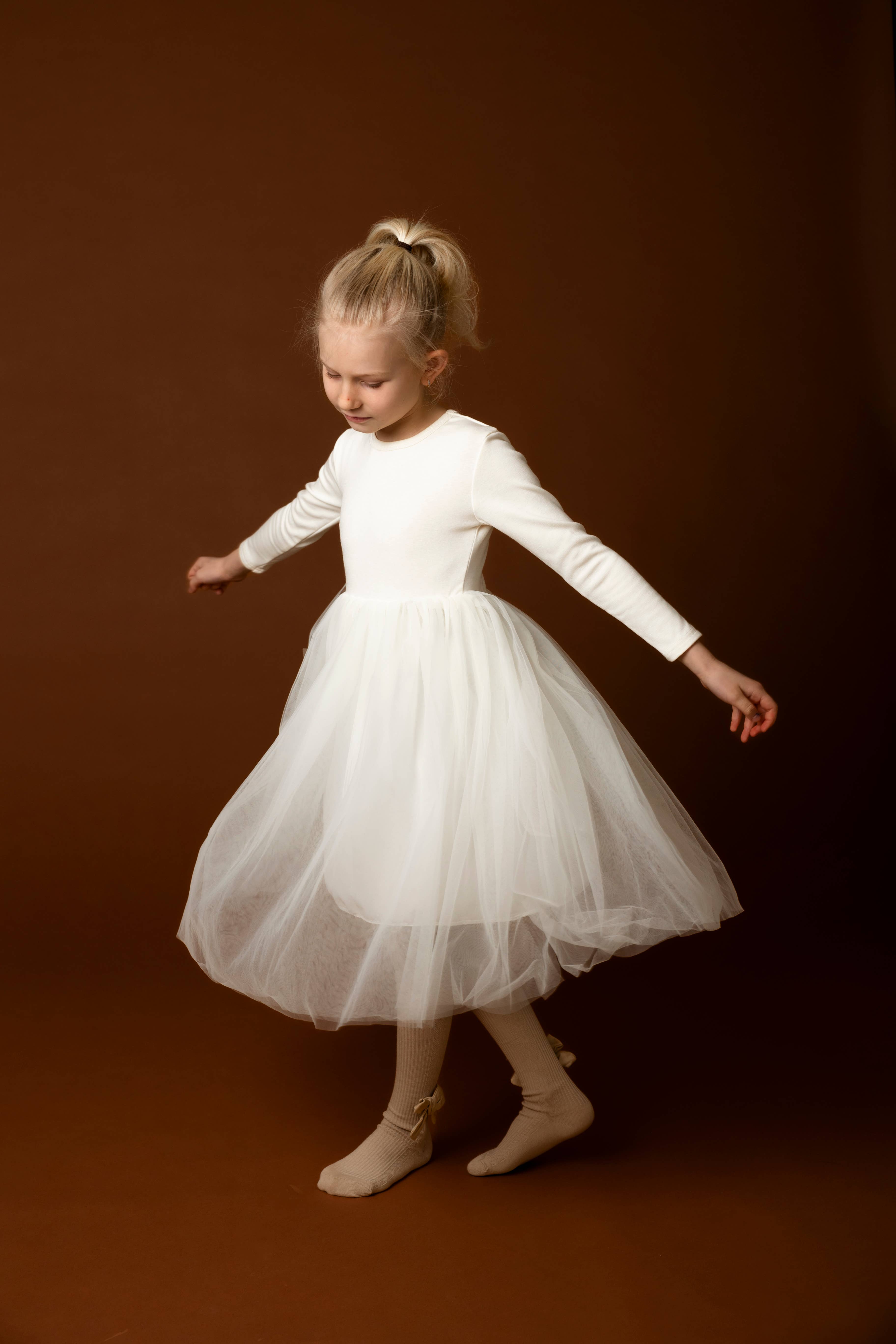 Annie & Charles – Engroshandel Kjole - Børn – Annie & Charles® SVEA kjole i tyl4