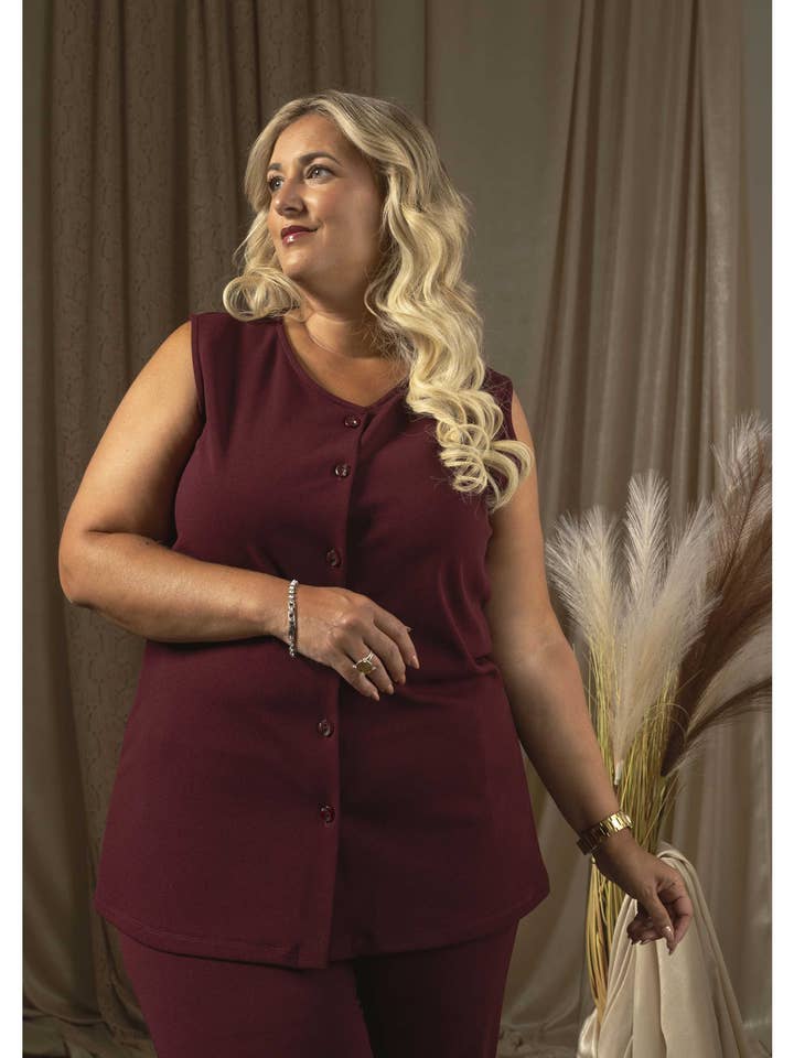 258033 - Gilet en maille uni Collection Automne Hiver Grandes Tailles pour la vente par Teresa Cardoso Oliveira