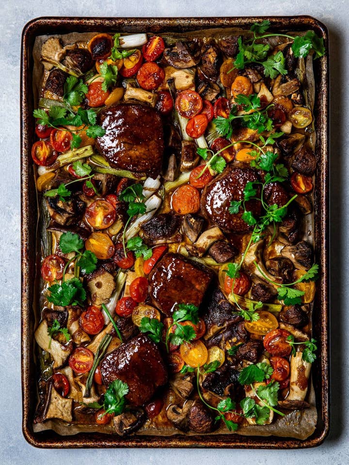 Sichuan-Glazed Beef & Umami Mushrooms for wholesale by Occo