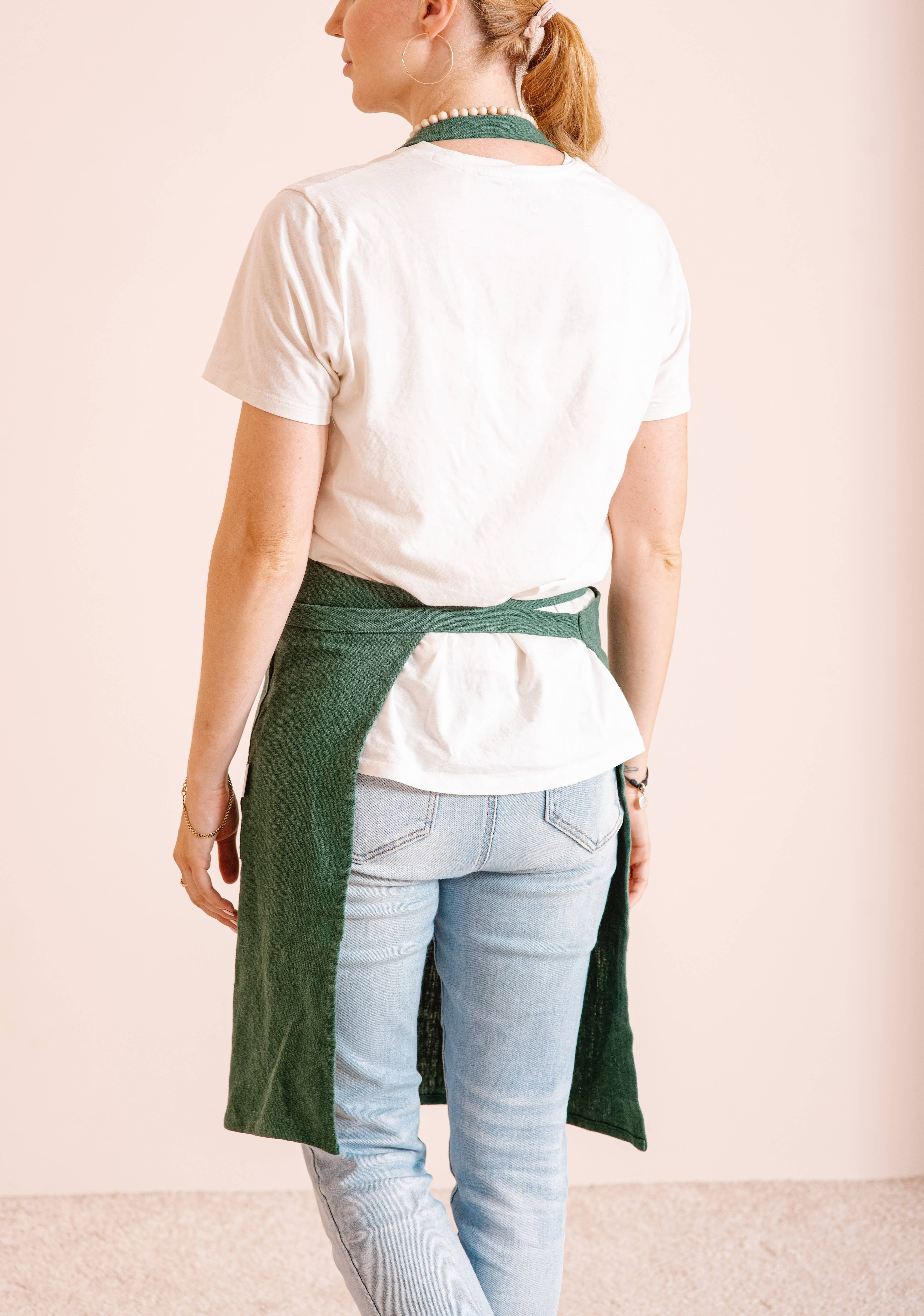 LinenQ - Wholesale Apron - Linen apron with pockets in various colors 21