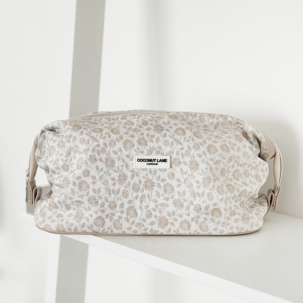 Coconut Lane – wholesale Make-up/cosmetic bag – Magic Lifestyle Pouch - Garden Meadow6