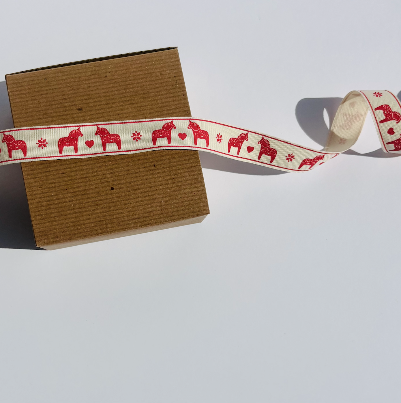 Scandinavian Hearts - Wholesale Ribbon - Gift Wrapping - Swedish Dala Horse Cotton Ribbon Gifts Crafts & Decor 5 yds3