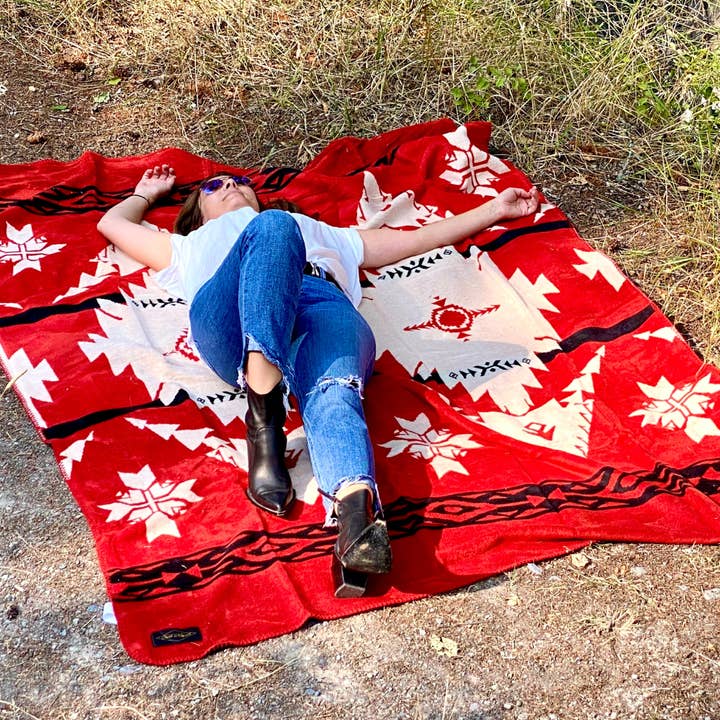 Follow Your True North - Wholesale Throw Blanket - Bighorn Blanket4