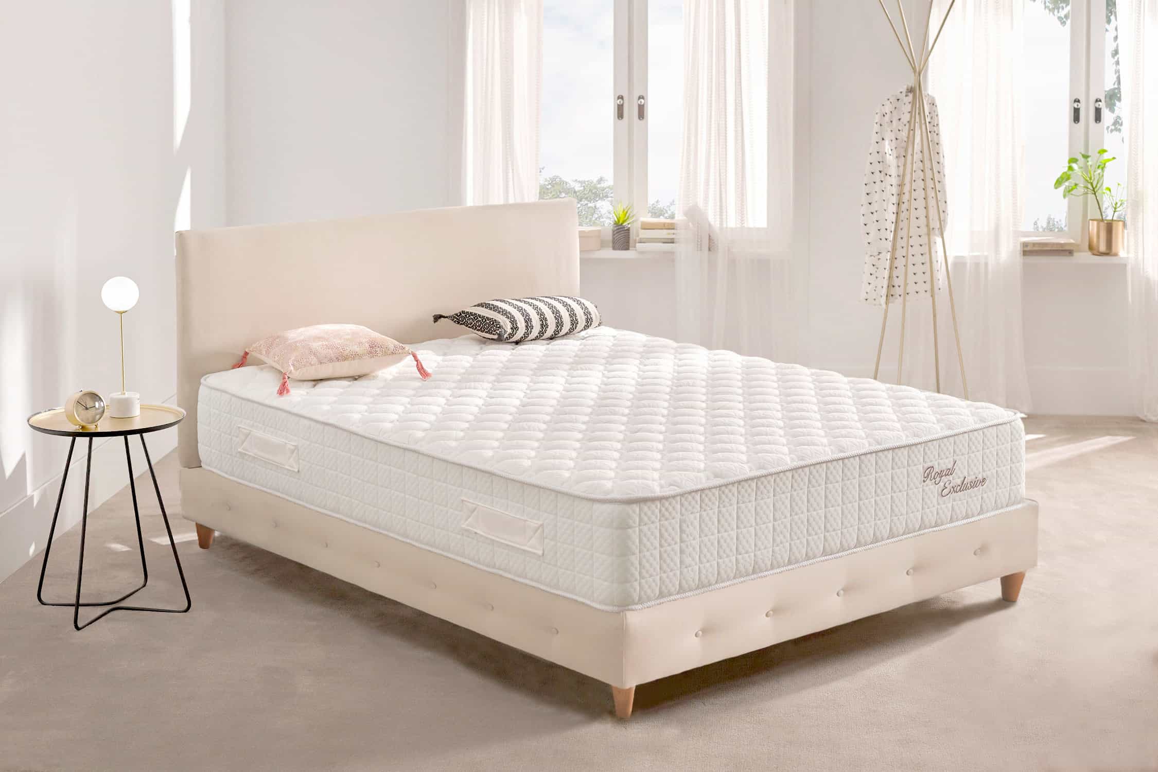 Moonia - Wholesale Bed - Royal Multizone Memory Foam Mattress, 27cm, 140x200cm2