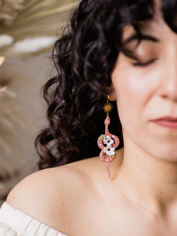 Serpente Boho Flower per la vendita all'ingrosso da parte di Freckled Wing Design