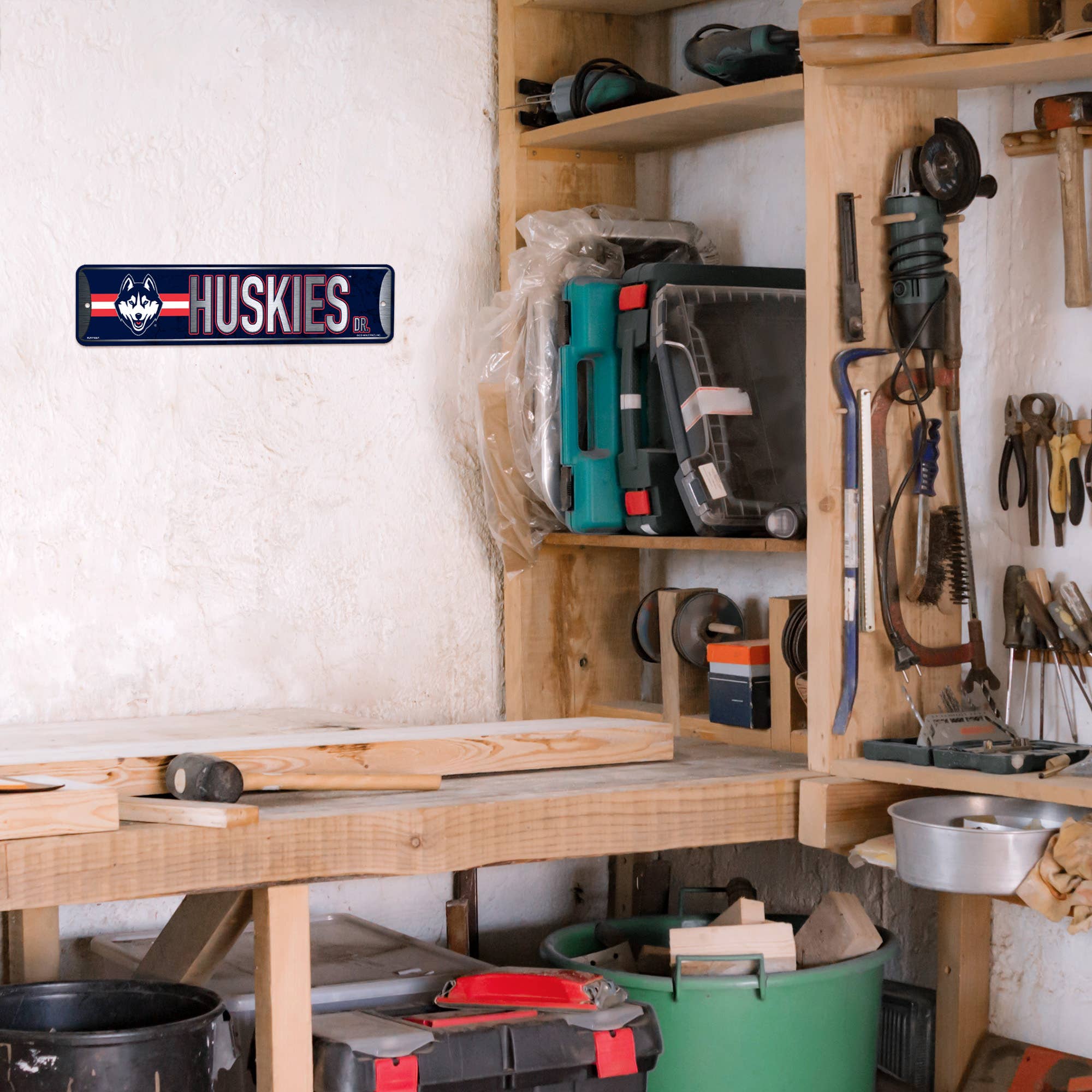 Rico Industries - Wholesale Sign - NCAA  Connecticut Huskies - UCONN  Metal Street Sign1