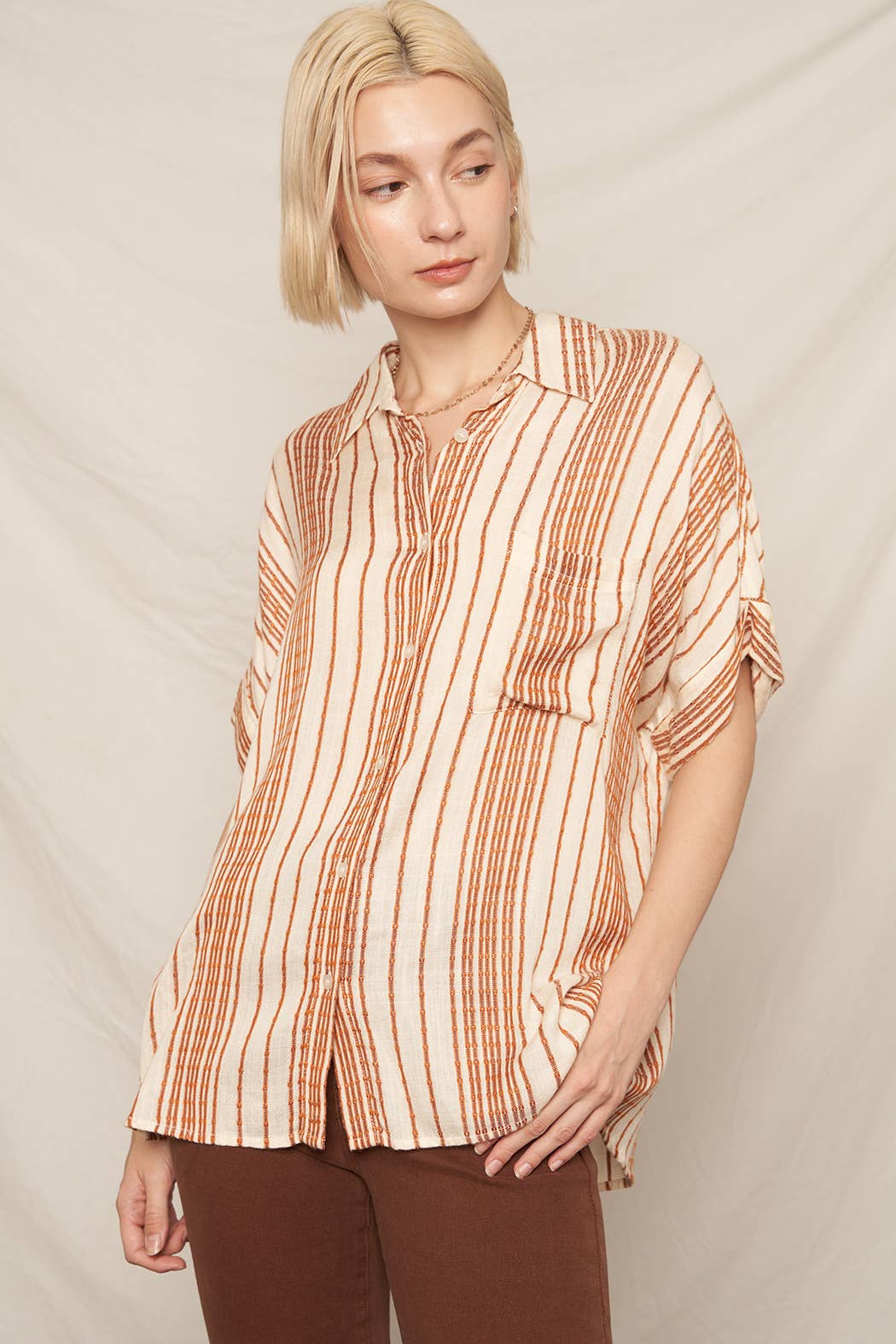 En Crème - Vente Chemise à col boutonné – femme - Haut boutonné rayé à manches courtes10