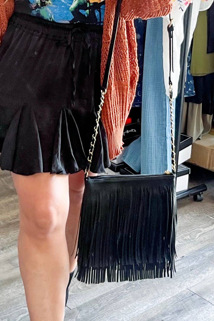 The House Of Gentry - Wholesale Crossbody Bag - Women's - Black Fringe Messenger Bag5