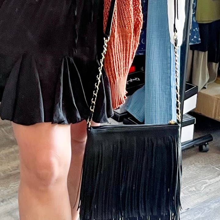 The House Of Gentry - Wholesale Crossbody Bag - Women's - Black Fringe Messenger Bag5