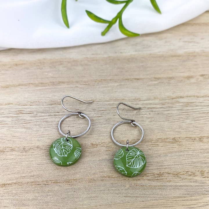 Light Shine - Wholesale Dangle Earrings - Monstera Leaf Dangle Earring | Green Spring Clay Drop |Plant9