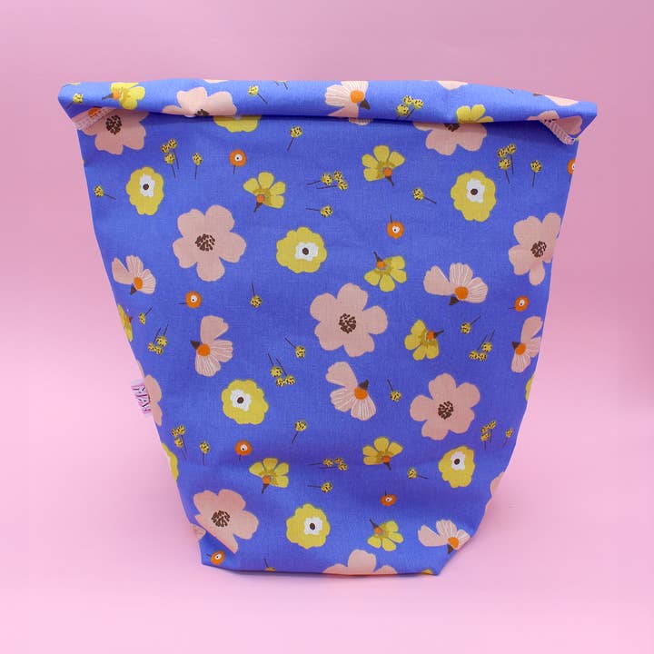Maxi cotton lunch bag - blue flowers for wholesale by Machatatelier