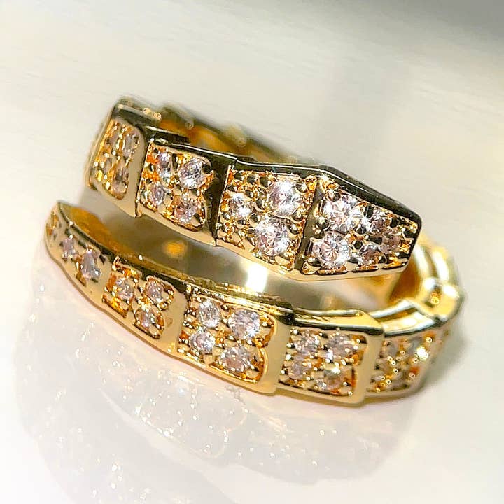 Justerbar ormring i guld ormkristall, modern chic y2k för wholesale av Holicca