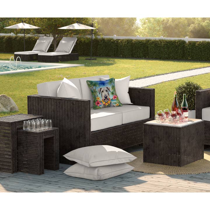 Irish Wolfhound Luau Kissen 18x18 DAC6454 für den Großhandel von Caroline's Treasures