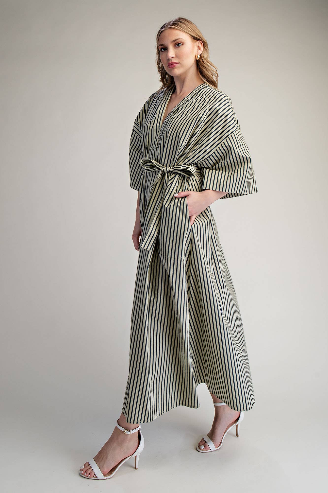 Glam - Wholesale Dress - Women's - Belted Relaxed Stripe Midi Dress13