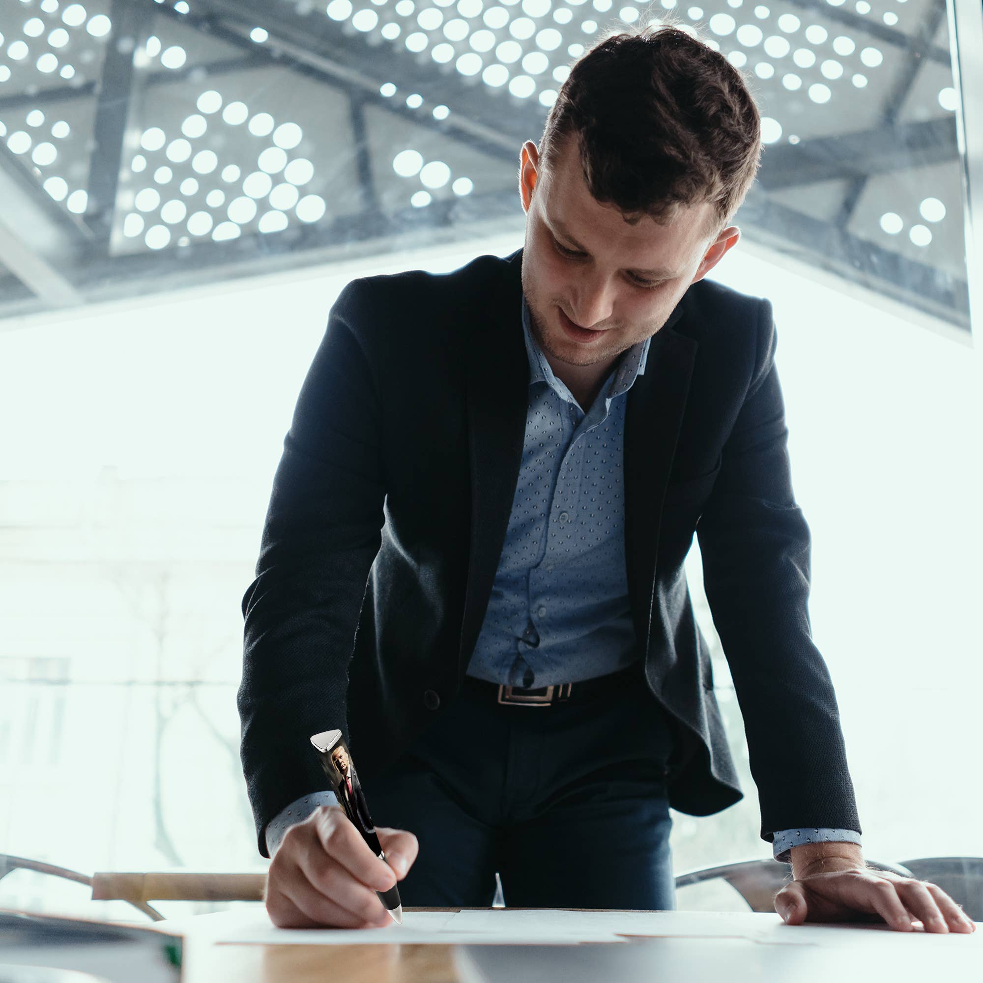 GMG Works - Vente Stylos - Stylo à bille Trump « Commander in Chief », 3 faces6