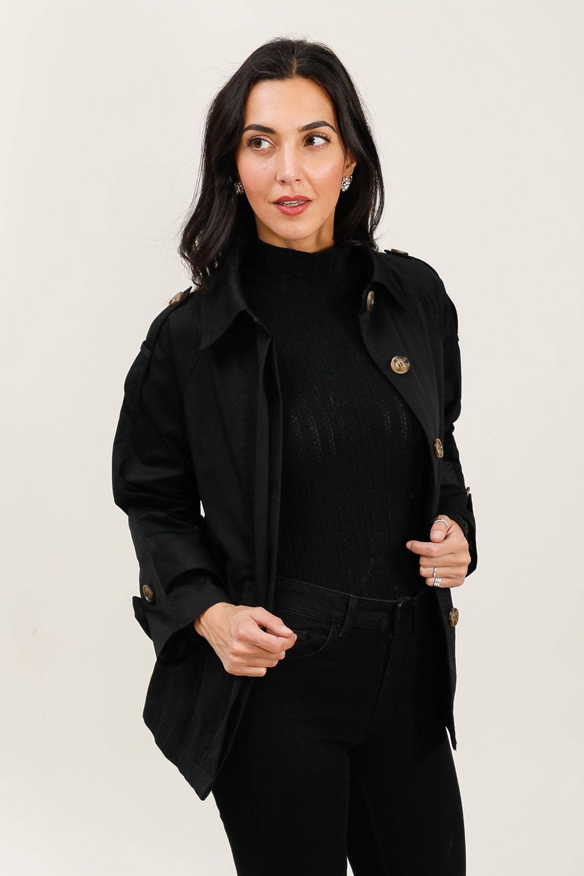 Attrait Paris - Vendita all'ingrosso Trench - Donna - Trench coat corto con bottoni invisibili16