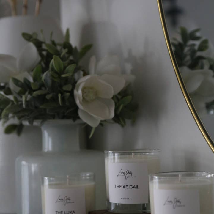 Die Abigail für den Großhandel von Lucy Joy Candle Co.