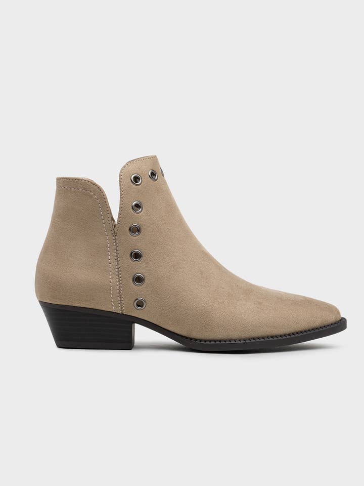 CEREZA - Wholesale Boots - Unisex - WESTERN STUDDED ANKLE BOOT