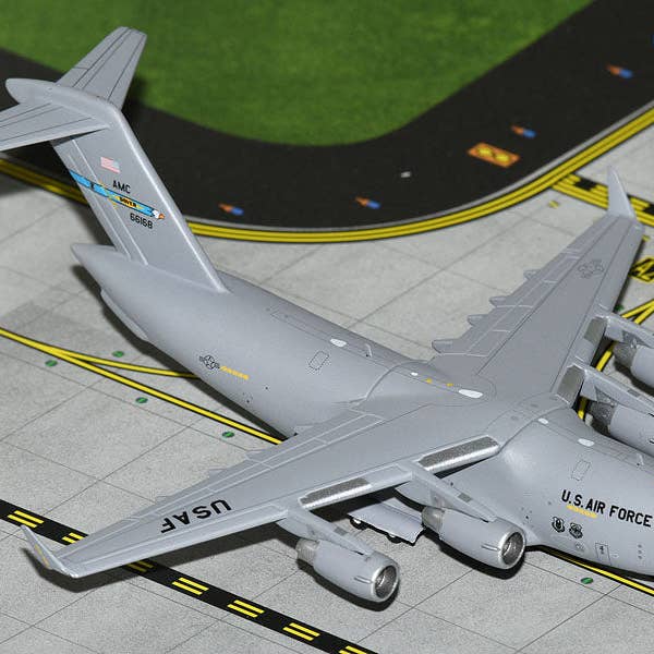 GEMINIMACS USAF C17A 1/400 DOVER AFB 06-6168 für den Großhandel von Daron Worldwide Trading
