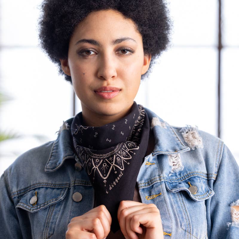 Jenni Earle - Wholesale Bandana - Dames - "I Dissent" Heritage Bandana – Ethisch Gemaakt in de VS1