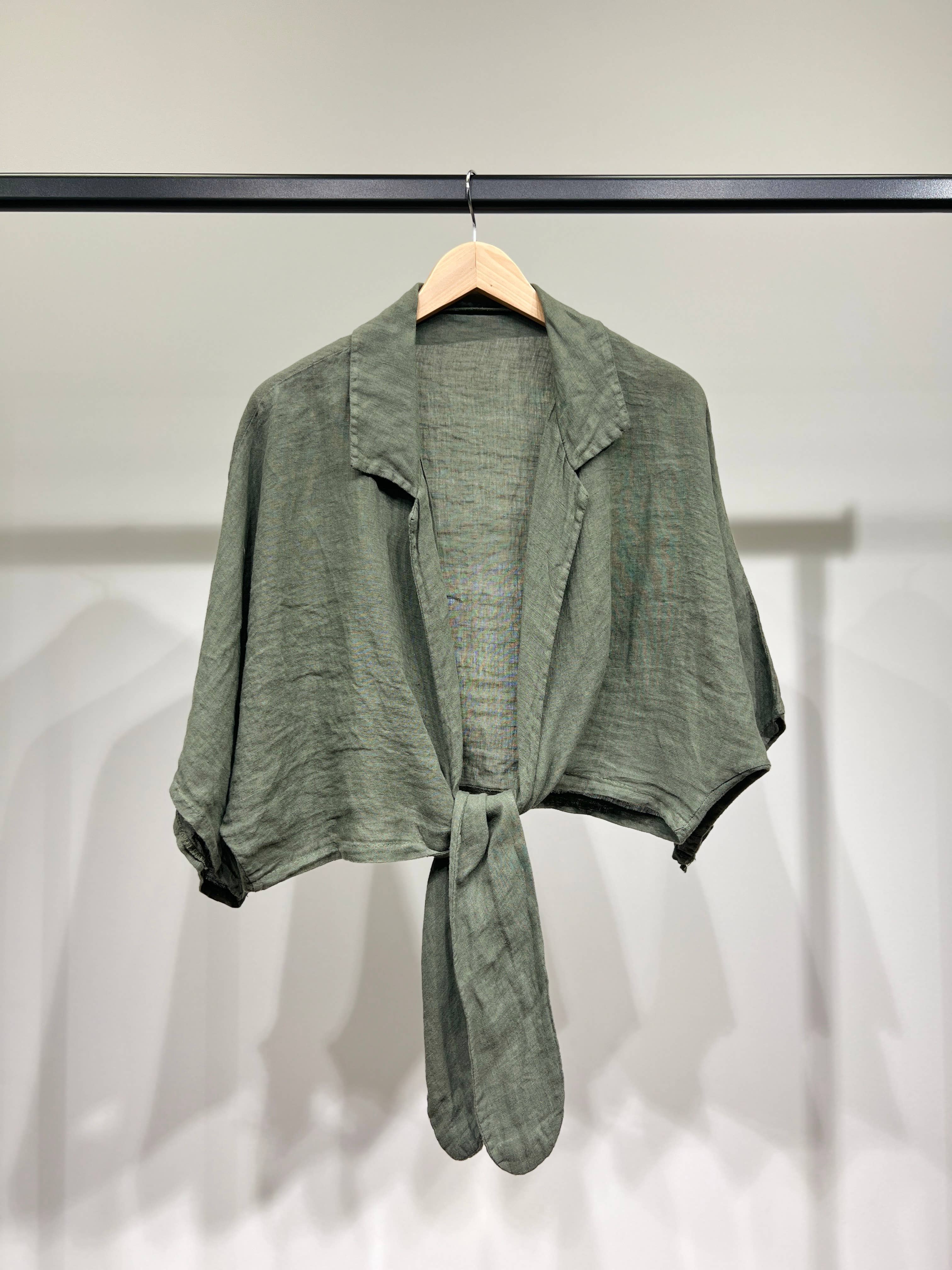 L'Emotion - Venta al por mayor Blusa - Mujer - Blusa corta de lino 100 % con mangas 3/4 y nudo13