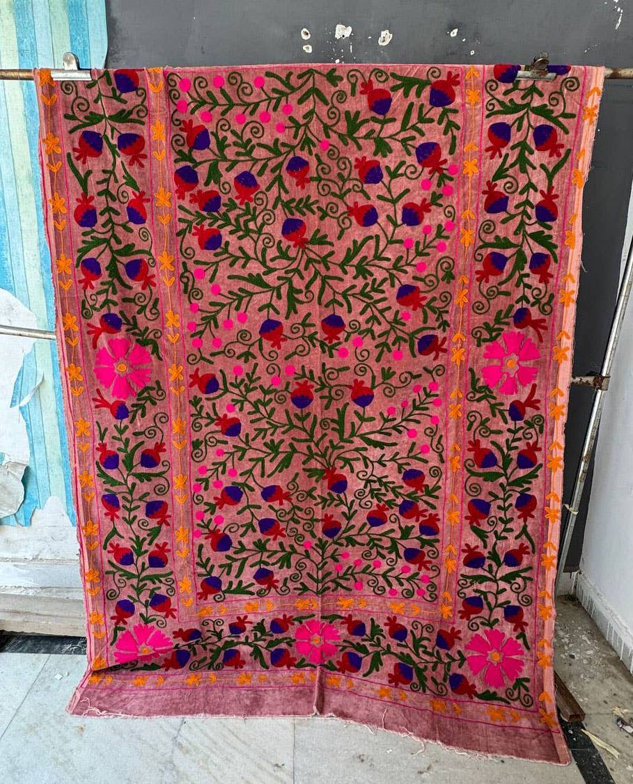 GYPSY STUDIO - Wholesale Throw Blanket - Velvet Throw Floral Embroidery Work Blanket Suzani Bedspread3