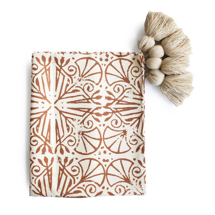 Azteca Table Runner for wholesale by OSLÉ HOME DECOR